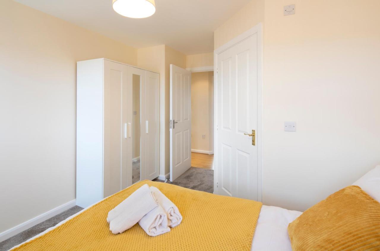 Solihull Birmingham Coventry Nec Long & Short Stay Contractors Hs2 Bhx Sleeps 3 Persons 2 Bedrooms 2 Bathroom Apartment Dedicated Parking Close To Nec City Centre International Airport & Train Station Business Travellers Exterior foto